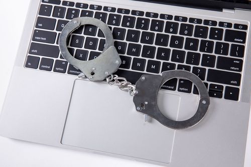 网络运营者要避开哪些雷区?江苏网警14例案件教你做人
